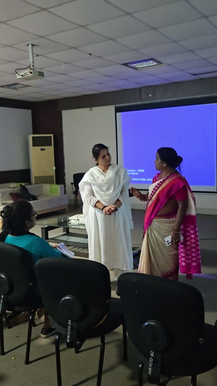 An Abeja Labs entrepreneurship training session in progress